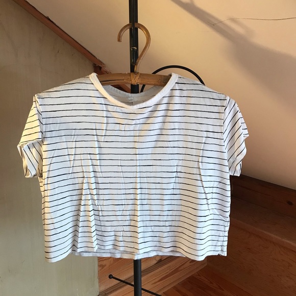 Nike and H&M Black and White Crop Top Bundle, EUC, S - Picture 14 of 15